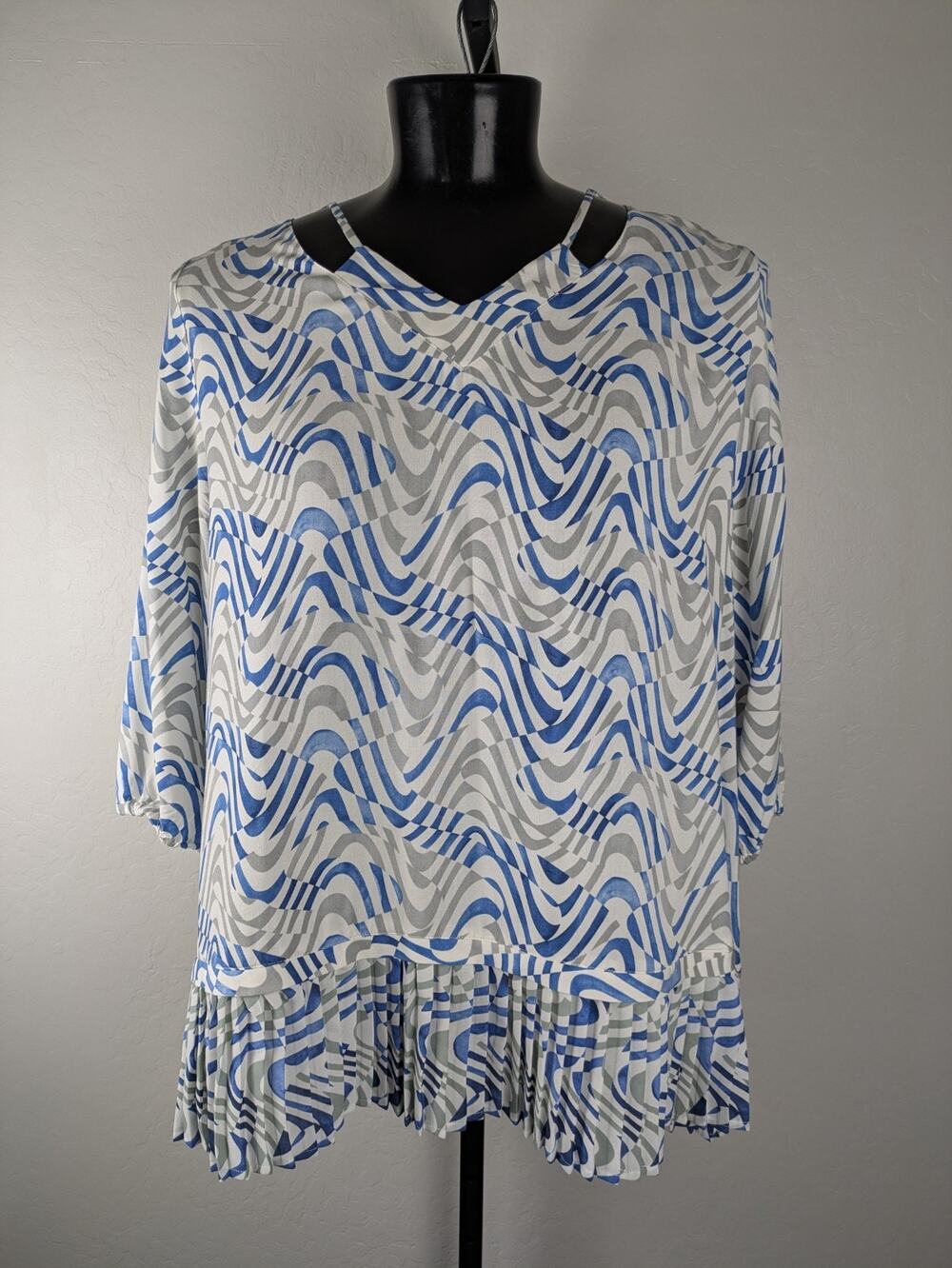 Ulla Popken Cut Out V-neck Blouse Blue White Gray Geometric Print